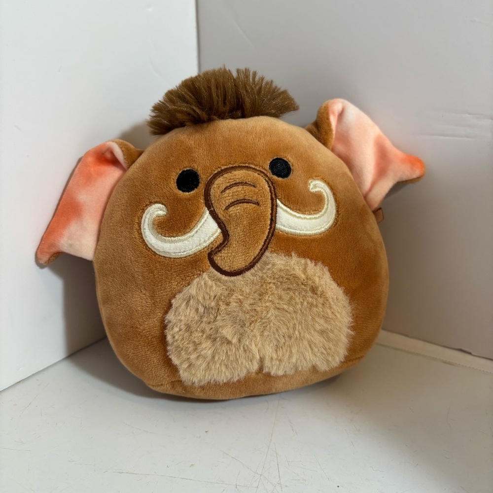 🛍️3/$30 Squishmallow Chienda the wooly mammoth stuffed animal